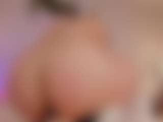 Queen-liana's Live Sex Cam Show