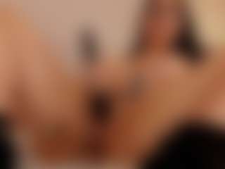 Queen-liana's Live Sex Cam Show