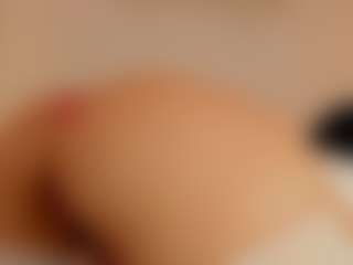 Queen-liana's Live Sex Cam Show