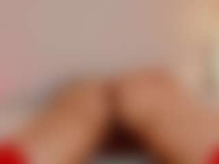 Live cam show with Queen-liana - Tease on TeamSkeetLive