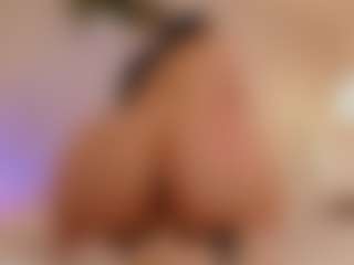 Queen-liana's Live Sex Cam Show