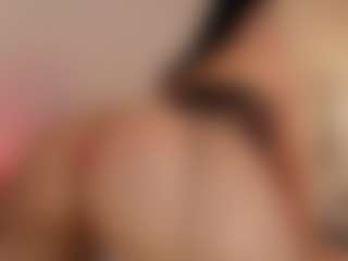 Queen-liana's Live Sex Cam Show