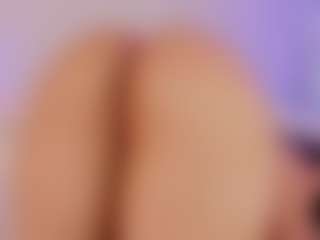 Queen-liana's Live Sex Cam Show