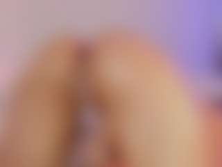 Queen-liana's Live Sex Cam Show