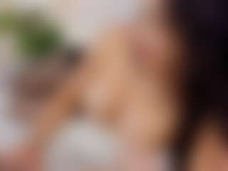 Queen-liana's Live Sex Cam Show