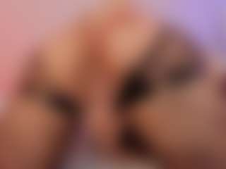Live cam show with Queen-liana - Foot Fetish Brown Hair on Camsoda