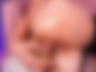 Live cam show with Sami Hills - Green Eyes on Camsoda