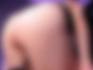 Sami Hills's Live Sex Cam Show
