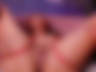 Sami Hills's Live Sex Cam Show