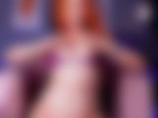 Live cam show with Sami Hills - Green Eyes on TeamSkeetLive