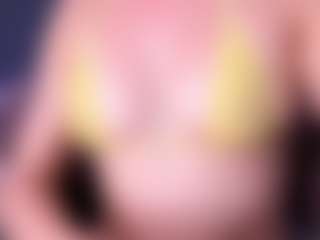 Live cam show with Sami Hills - Green Eyes on SpunkLive
