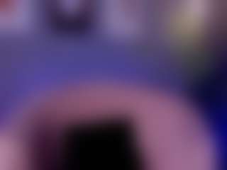 Sami Hills's Live Sex Cam Show