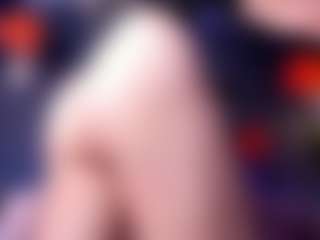 Sami Hills's Live Sex Cam Show