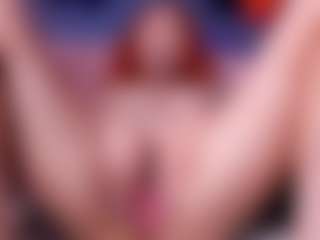 Live cam show with Sami Hills - Flashing on Soda Cam