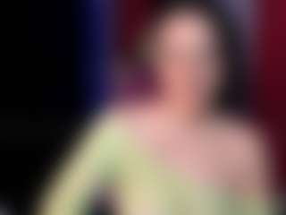 Mia's Live Sex Cam Show