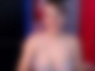Live cam show with Mia - Curvy on sexylive.show