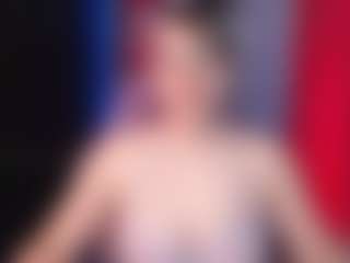 Live cam show with Mia - Dildo on Mixed Magazine Live