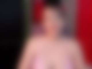 Mia's Live Sex Cam Show
