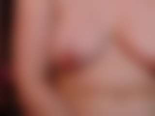 Mia's Live Sex Cam Show
