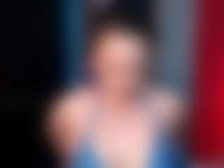 Mia's Live Sex Cam Show