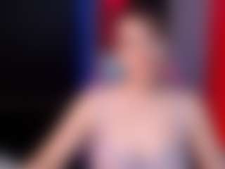 Live cam show with Mia - Spank Brown Hair on Camsoda