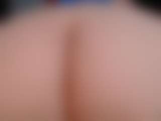 Mia's Live Sex Cam Show
