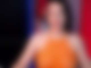Live cam show with Mia - Big Tits Curvy on Camiplay Live