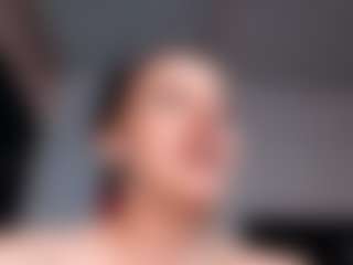 Mia's Live Sex Cam Show