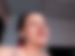 Mia's Live Sex Cam Show
