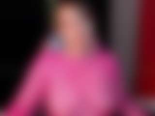 Mia's Live Sex Cam Show