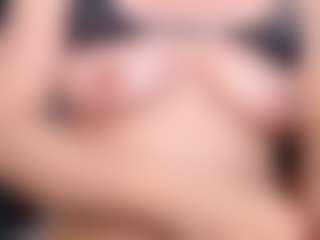 Mia's Live Sex Cam Show