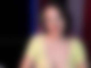 Mia's Live Sex Cam Show