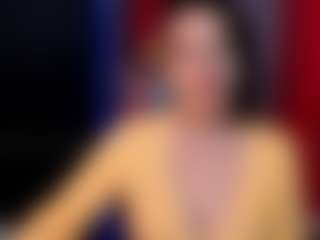 Live cam show with Mia - Anal Brown Hair on Camsoda