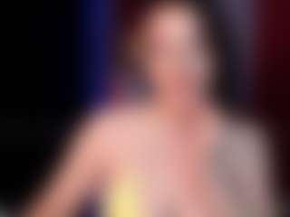 Live cam show with Mia - Big Tits on Camming Site