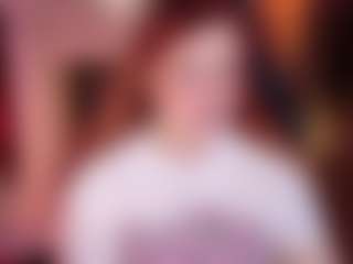 Show en direct avec Carolina - Striptease sur Camsoda