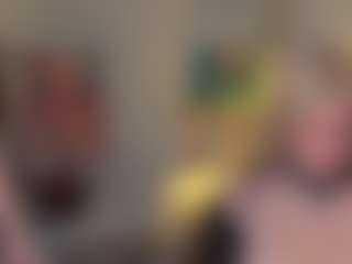 Live cam show with Carolina - Orgasm on Mixed Magazine Live