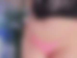 Live cam show with Carolina - Brown Eyes Red Hair on Camsoda