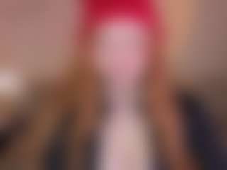 Live cam show with Carolina - Bedroom Red Hair on anonymated.com