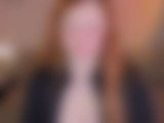 Live cam show with Carolina - Strip on fuck-show.com