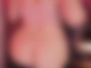 Live cam show with Carolina - Yoga on googirlz
