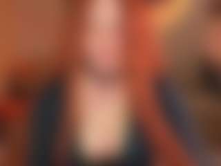 Live cam show with Carolina - Blowjob on StripNow