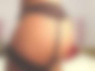 Live cam show with samy-brown - Middle Aged on Camsoda