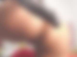 Live cam show with samy-brown - Bedroom Mature on TottyGirls