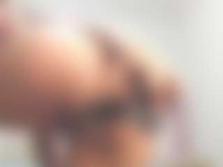 samy-brown MILF webcam performer live streaming