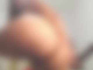 Live cam show with samy-brown - Muscle on slutload