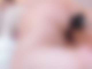 Live cam show with martinna-28 - Young Adult on Uber Horny