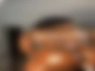 Live cam show with MaryyJohnson - Ebony MILF on Hubzter Live