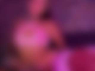 @xoxgoldie's Live Sex Cam Show