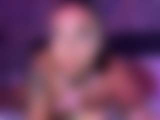 Live cam show with @xoxgoldie - Anal Teen (18+) on AdultVida.com