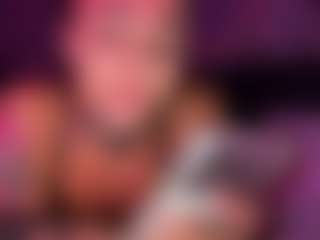 xoxgoldie's Live Sex Cam Show